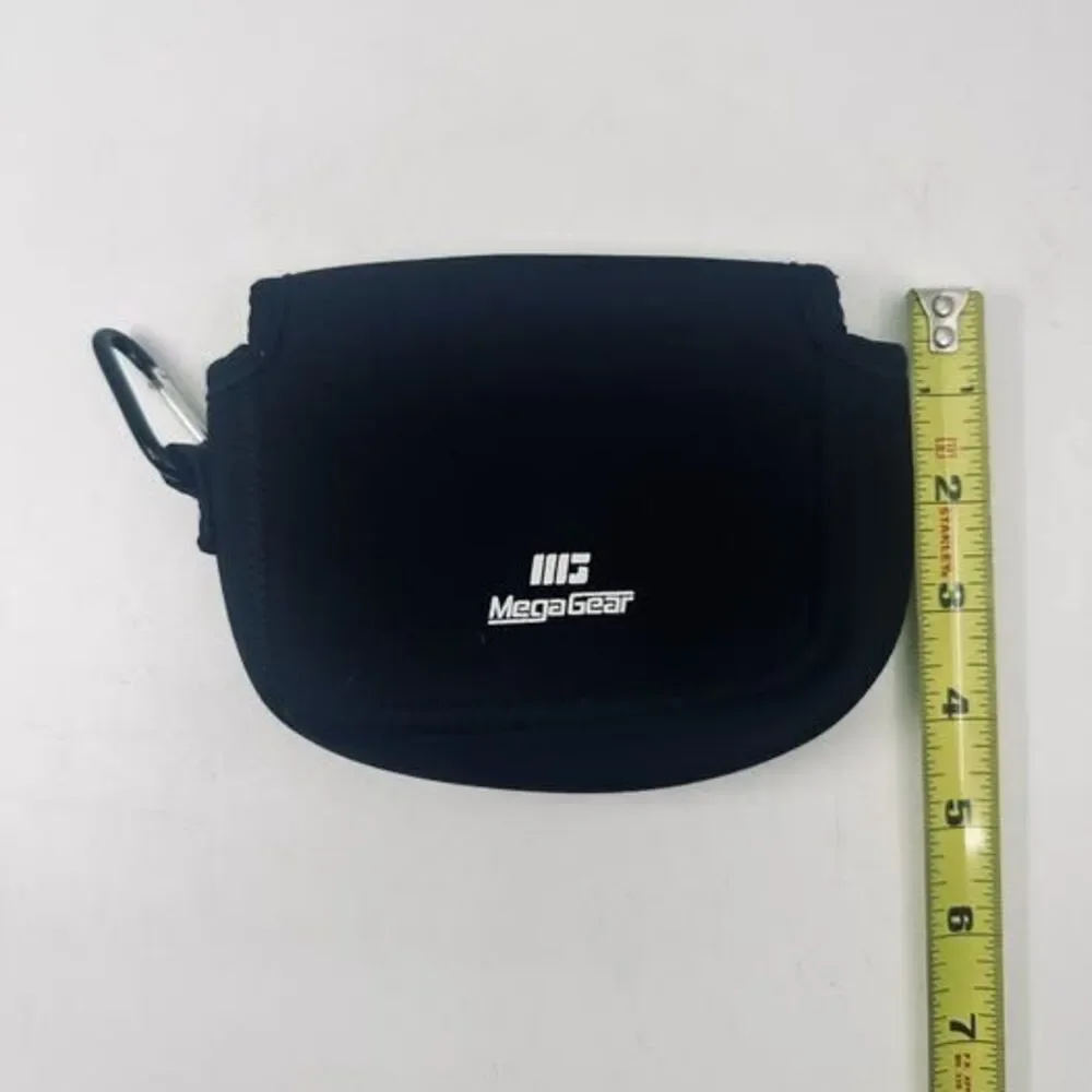 MegaGear Ultra Light Neoprene Camera Case Pouch with Carabiner - Used